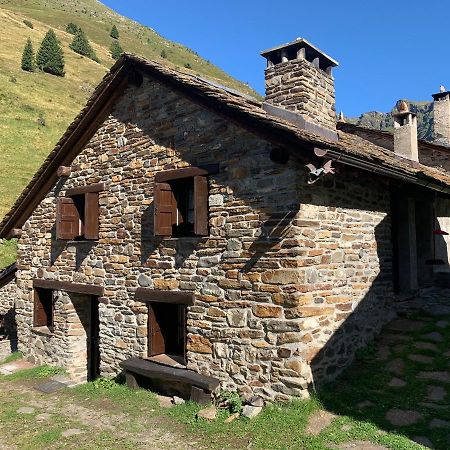 Baita Mirellina - Case Di Viso بونتي دي لينيو المظهر الخارجي الصورة